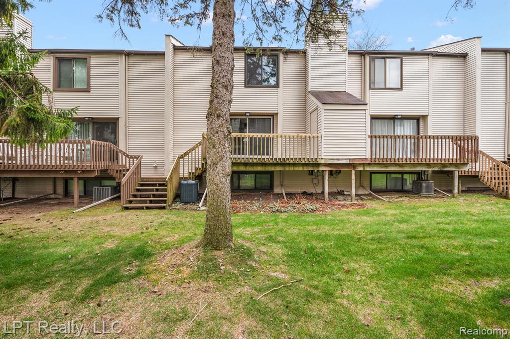 418 WILLOW GROVE Lane, Rochester Hills, MI 48307 — Photo 39