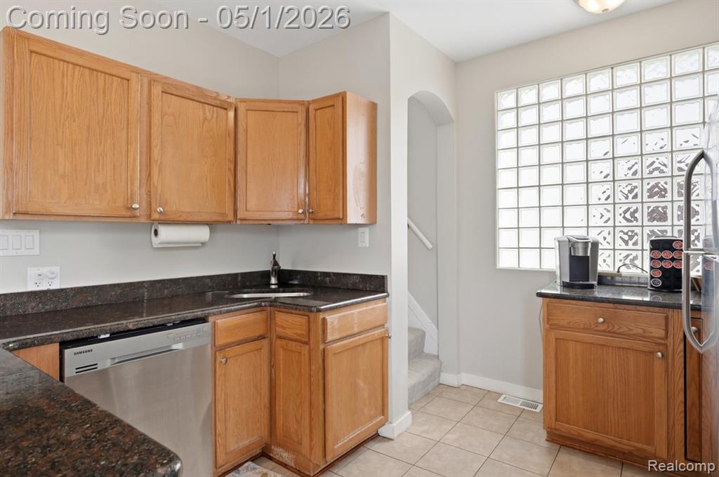 1373 Beaconsfield Avenue, Grosse Pointe, MI 48230 — Photo 13