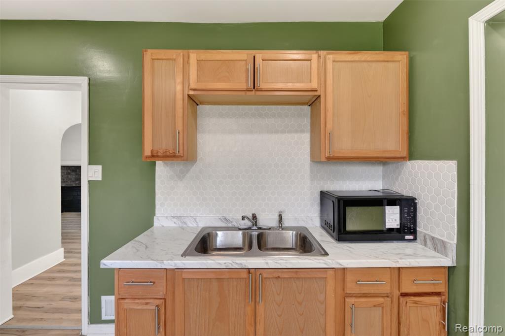 12676 Wyoming Avenue, Detroit, MI 48238 — Photo 15
