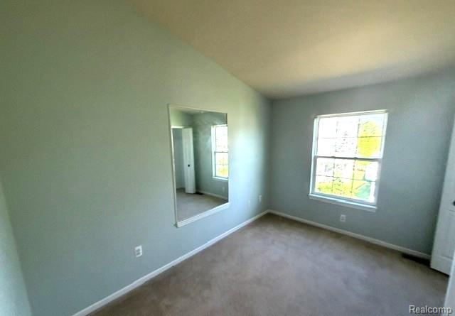 88 Champlain Boulevard, Howell, MI 48843 — Photo 11