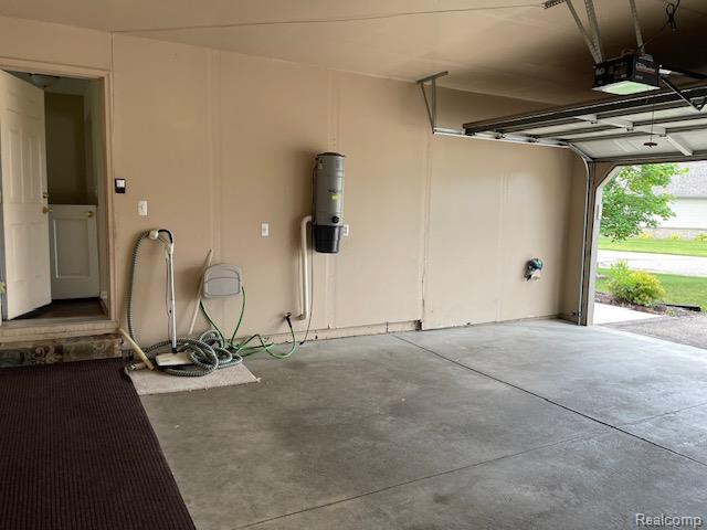 7002 Hayes Street, Grand Blanc, MI 48439 — Photo 18
