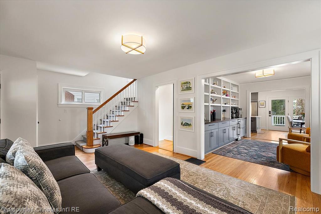 917 Maplegrove Avenue, Royal Oak, MI 48067 — Photo 24