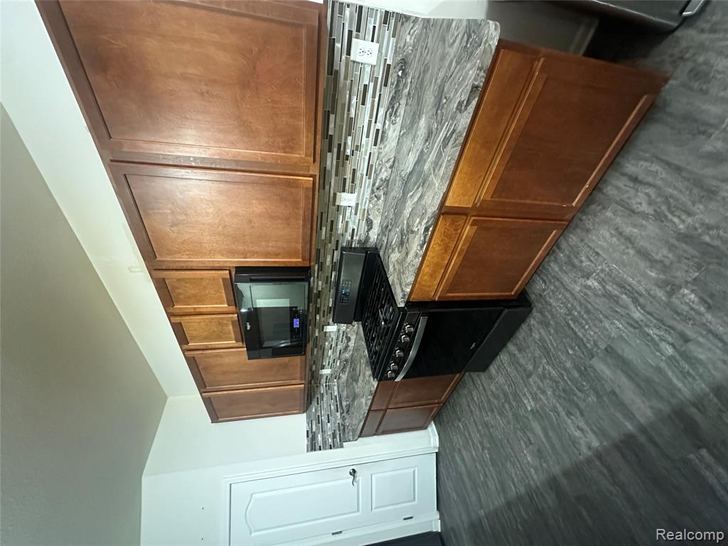 8731 QUINCY Drive, Westland, MI — Photo 3