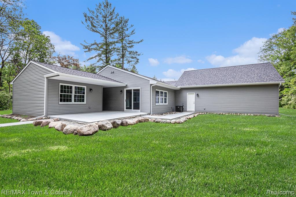 6400 N SEYMOUR Road, Flushing, MI 48433 — Photo 29