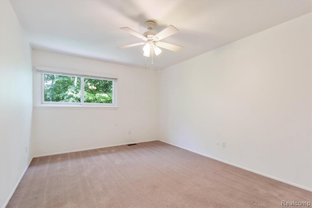 779 KIRTS Boulevard, Troy, MI 48084 — Photo 28