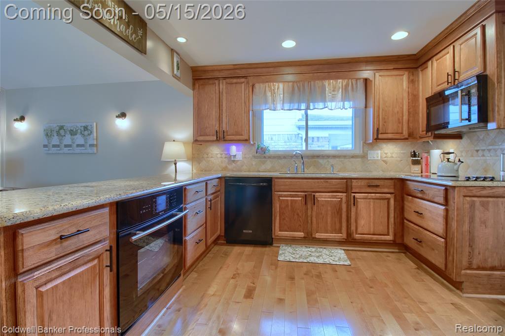 5866 Willow Creek Drive, Canton, MI 48187 — Photo 9