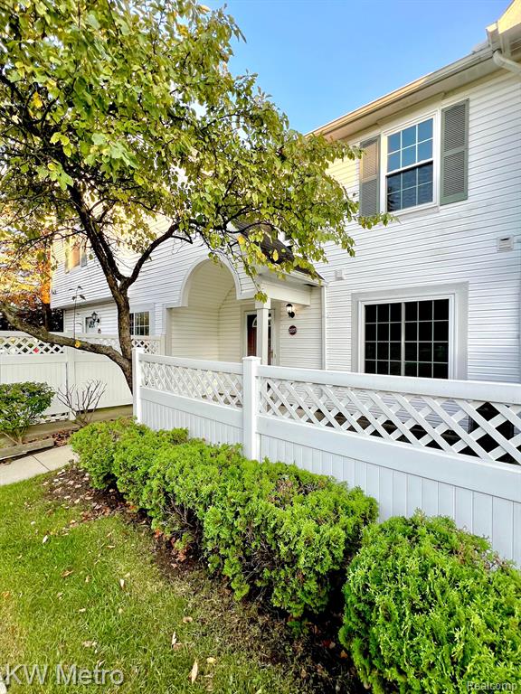 22277 ATLANTIC POINTE, Farmington Hills, MI 48336 — Photo 33