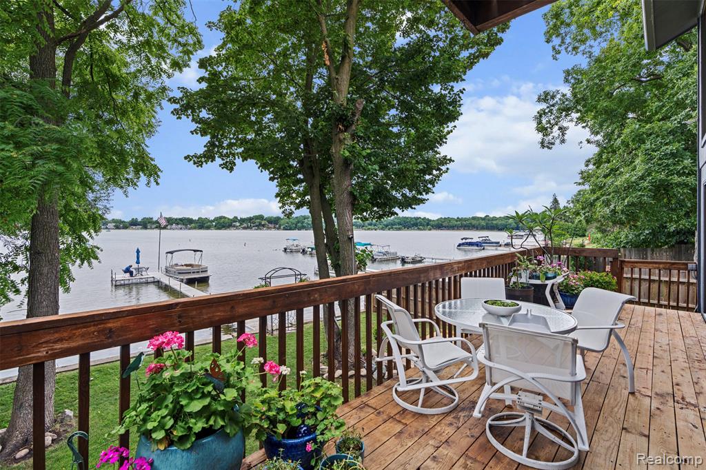 4616 Cass Elizabeth Road, Waterford, MI 48328 — Photo 13
