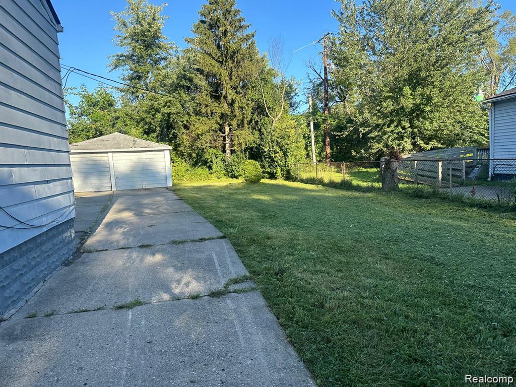 6078 Plainview Avenue, Detroit, MI 48228 — Photo 18