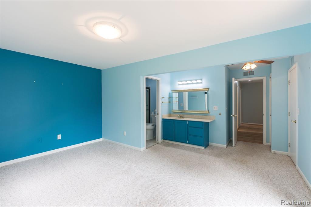 8629 MATHIAS Drive, 48, Grosse Ile, MI 48138 — Photo 15
