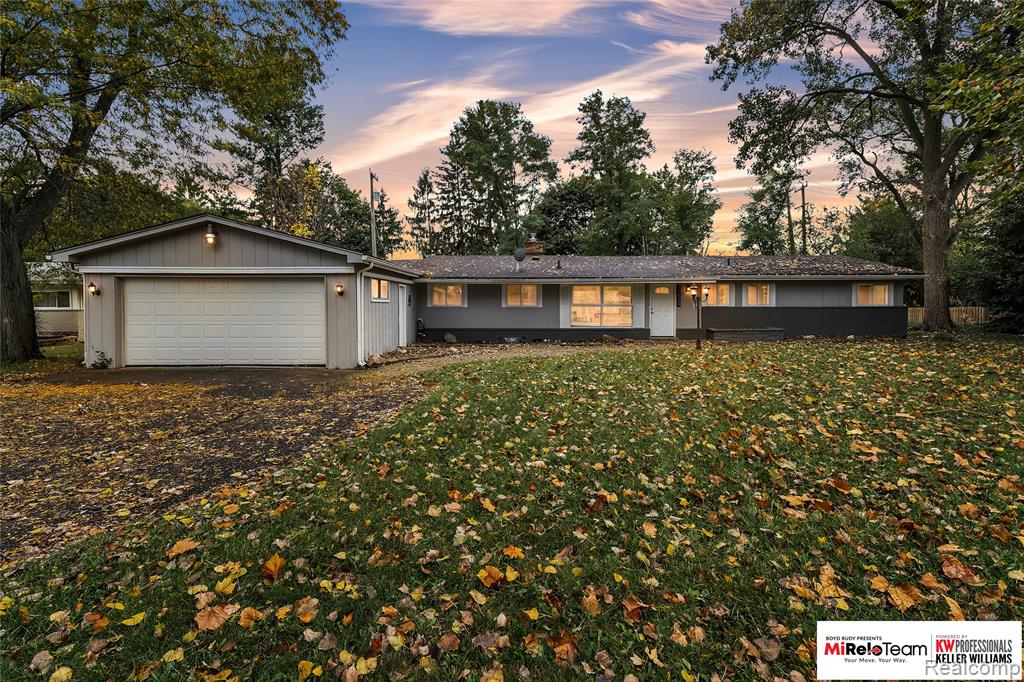 29529 Gilchrest Street, Farmington Hills, MI 48334