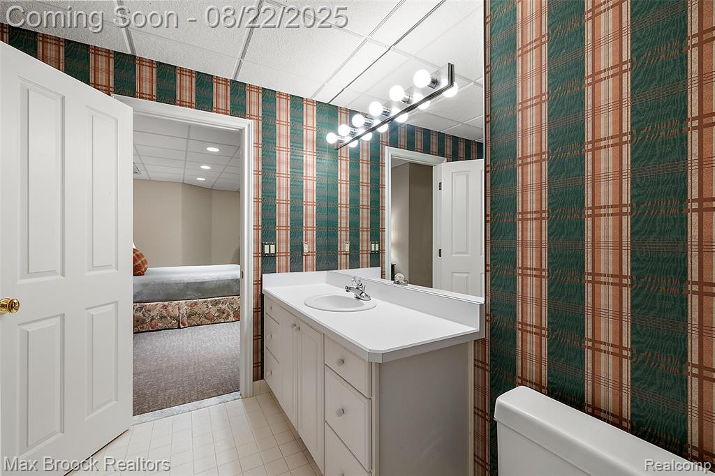 4134 Carillon Drive, Bloomfield Hills, MI 48302 — Photo 31