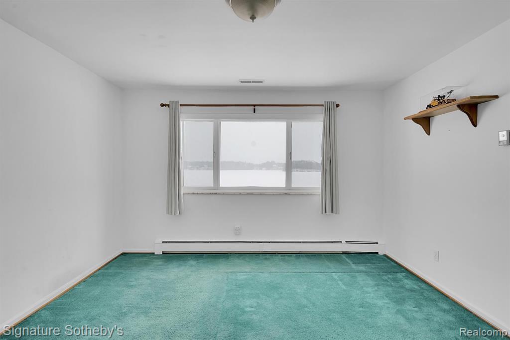 2224 LAKE ANGELUS Shores, Lake Angelus, MI 48326 — Photo 31