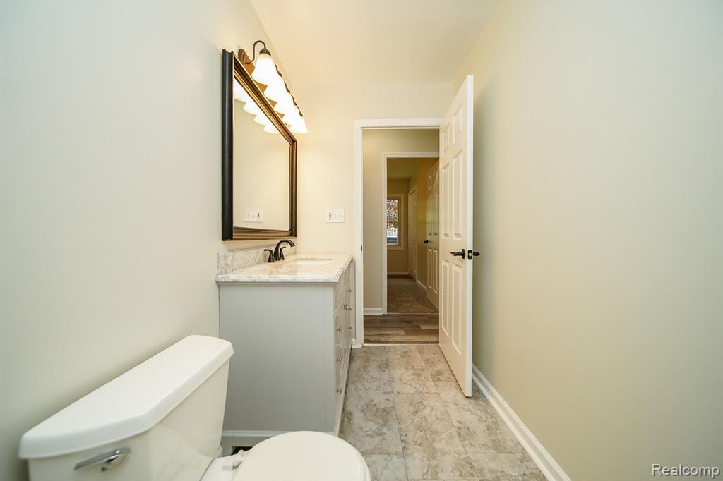 598 COVINGTON Street, South Lyon, MI 48178 — Photo 37