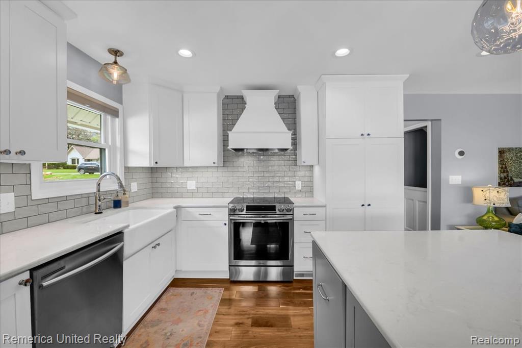 999 Lakeside Drive, Brighton, MI 48116 — Photo 13