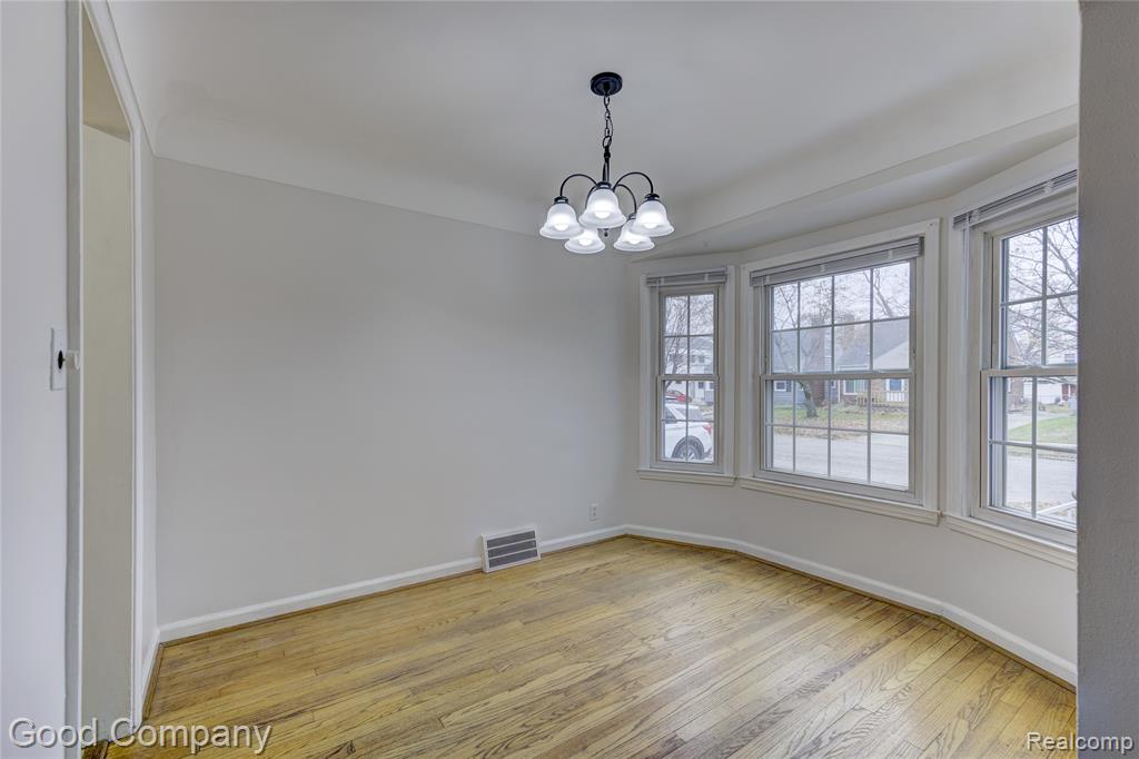 960 Columbia Road, Berkley, MI 48072 — Photo 6