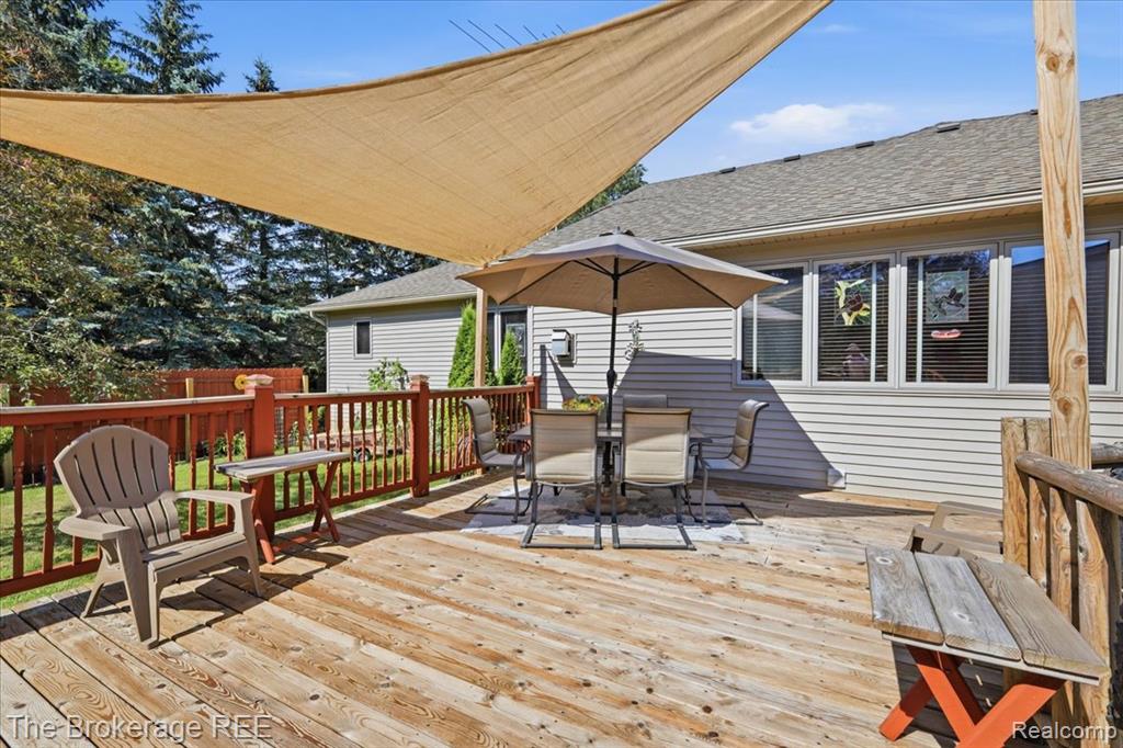 6057 Center Road, Grand Blanc, MI 48439 — Photo 5