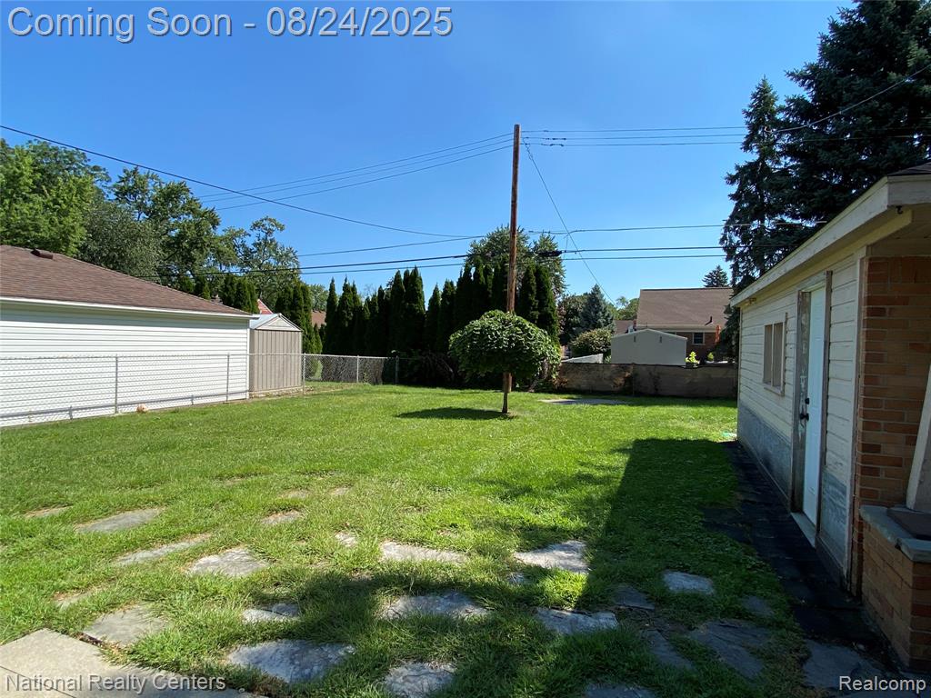7288 Kingsbury Street, Dearborn Heights, MI 48127 — Photo 31