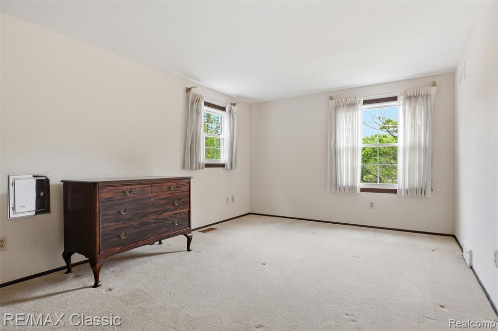 45451 Woodleigh Way, Plymouth, MI 48170 — Photo 33