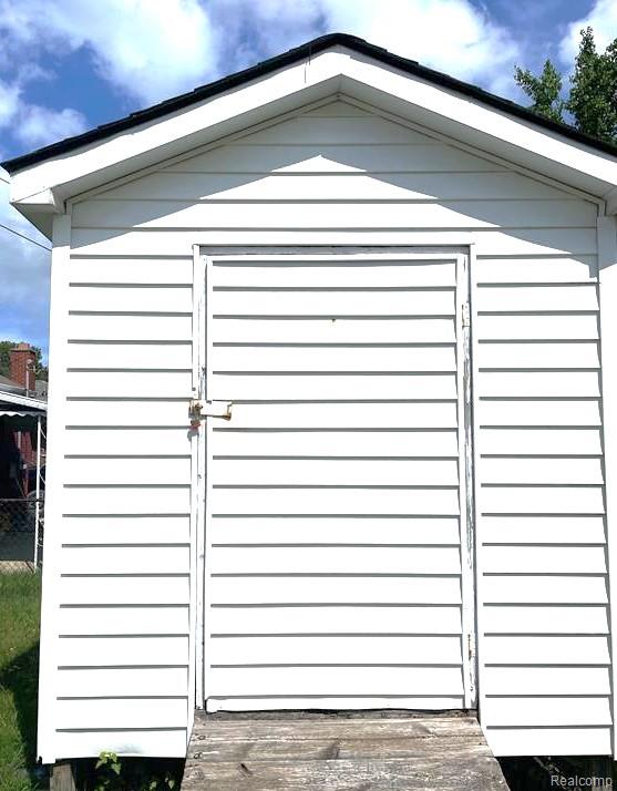 16830 S Stephens Drive E, Eastpointe, MI 48021 — Photo 9