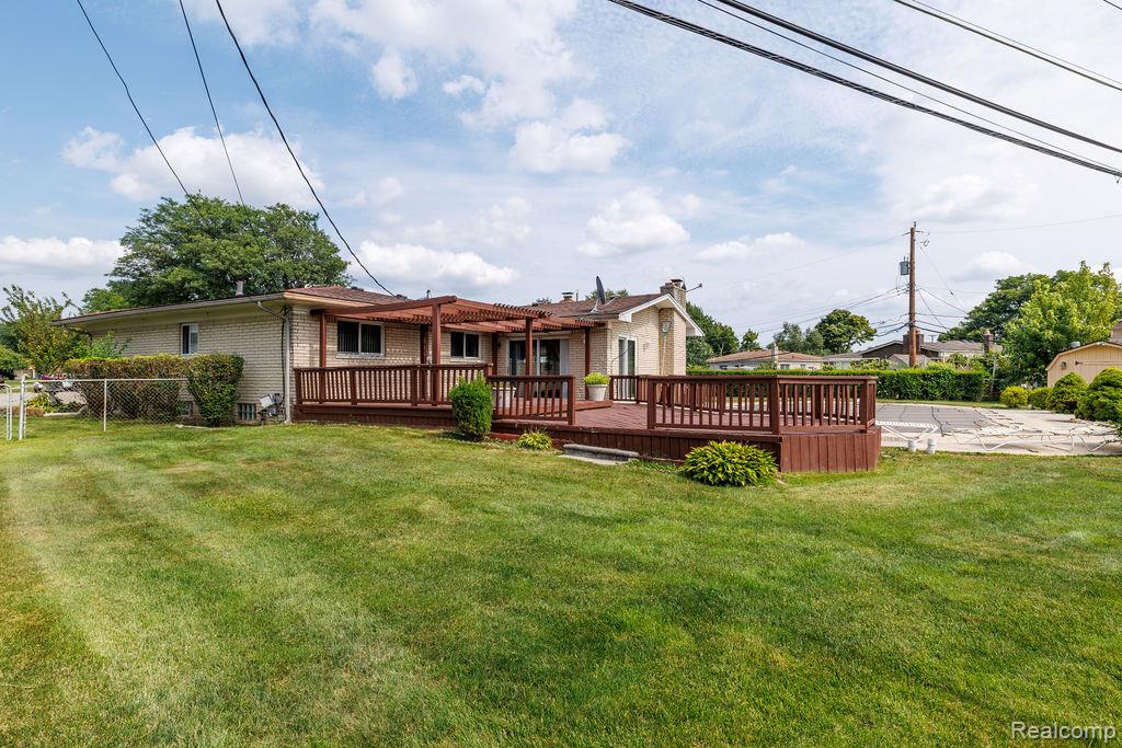 4908 Kadena Court, Sterling Heights, MI 48310 — Photo 10