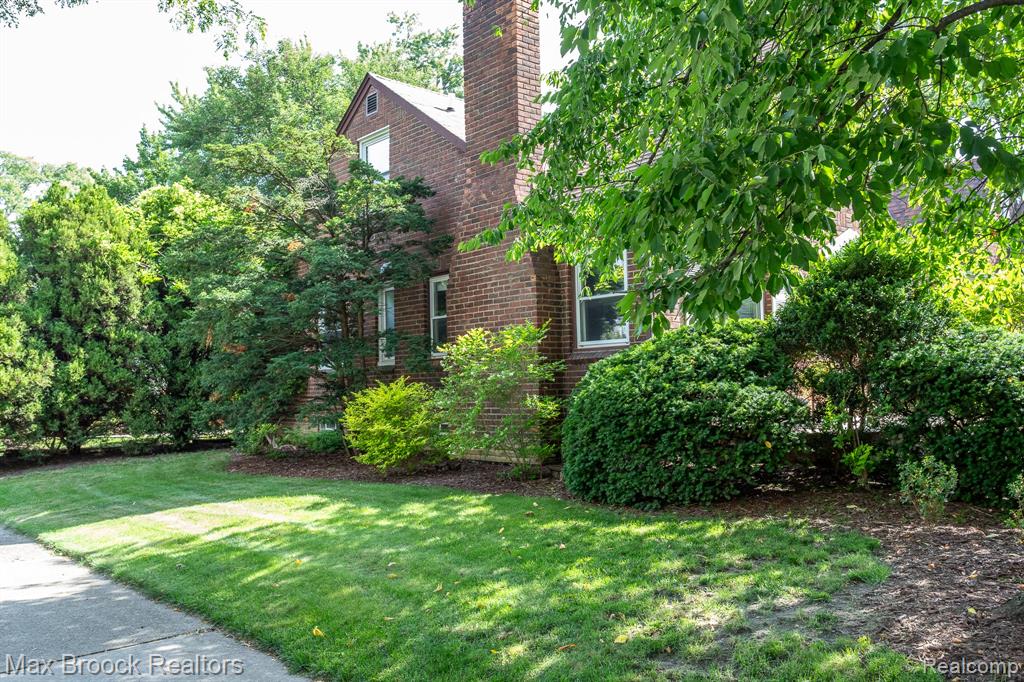 10564 Lasalle Boulevard, Huntington Woods, MI — Photo 51