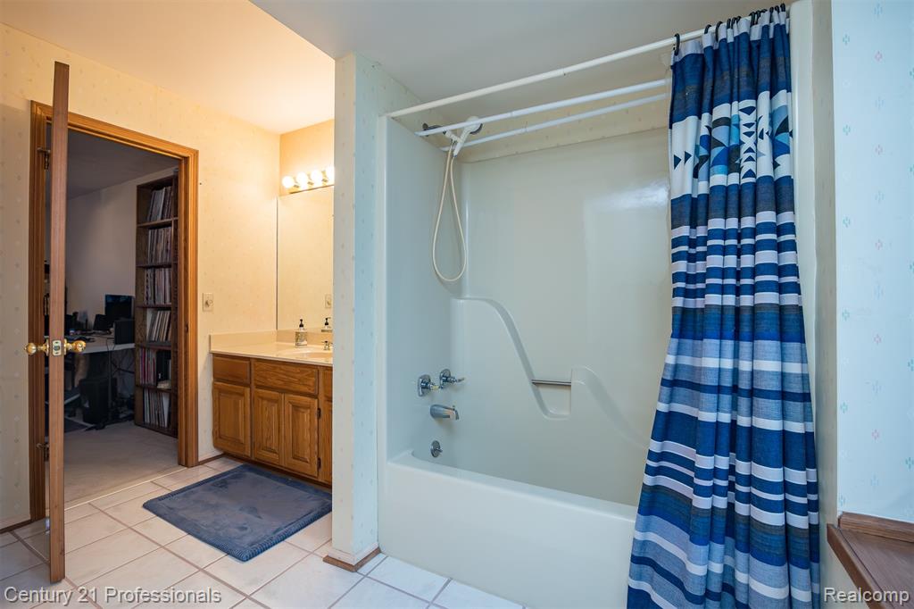 5081 Timberway Trail, Clarkston, MI — Photo 22
