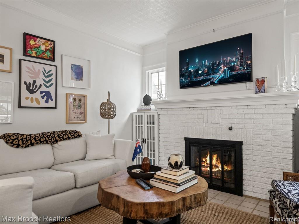 913 MAPLEGROVE Avenue, Royal Oak, MI 48067 — Photo 8