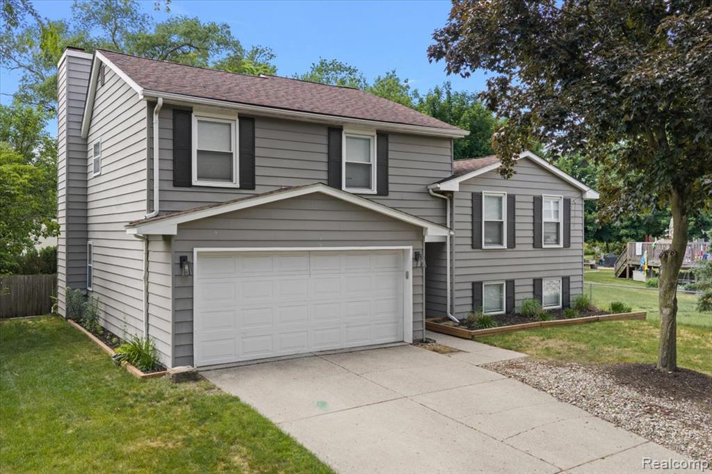 11169 Chestnut Drive, Plymouth, MI 48170 — front exterior