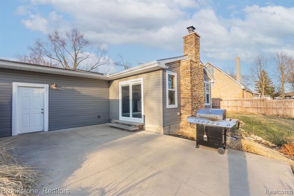 406 5TH Street, Fenton, MI 48430 — Photo 36