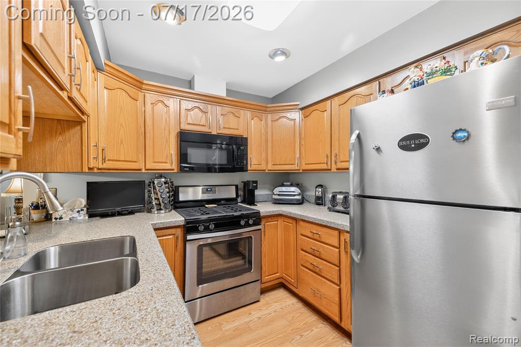 7373 Ponderosa Drive, Swartz Creek, MI 48473 — Photo 3