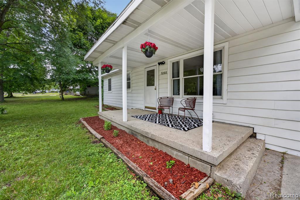 9288 Hilda Lane, Flushing, MI 48433 — Photo 3