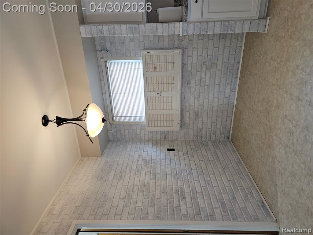 7355 W Frumin Court, Westland, MI — Photo 10