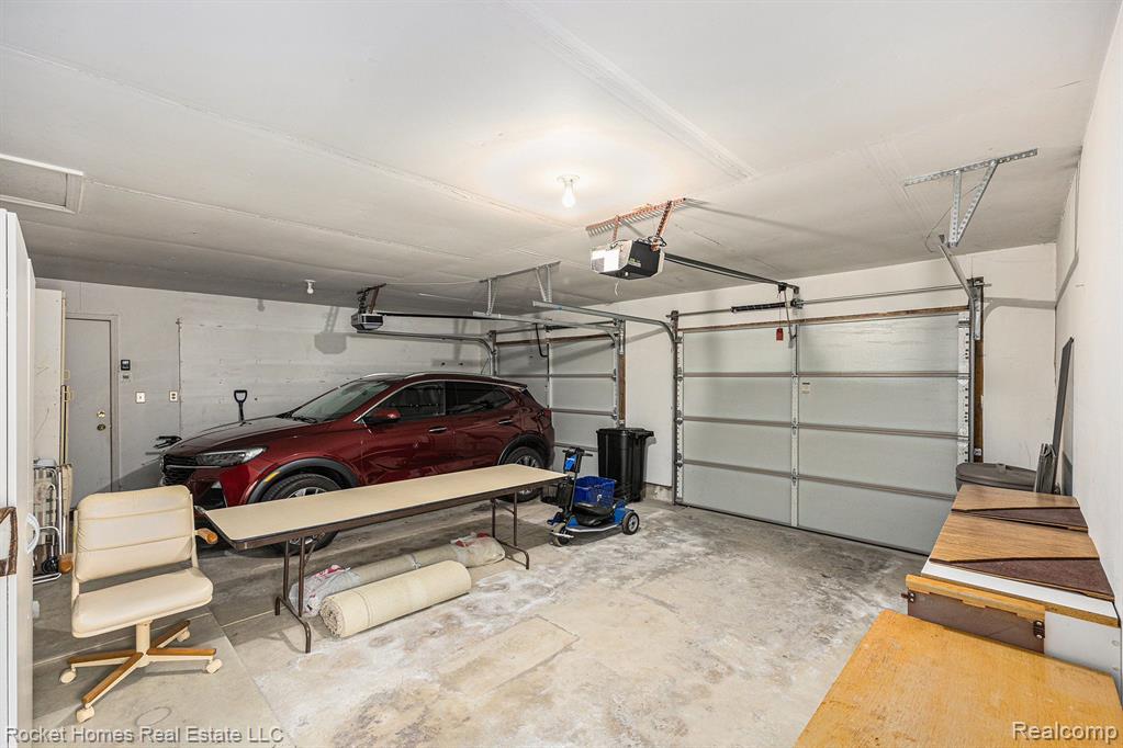 949 WEXFORD Way, Rochester Hills, MI 48307 — Photo 23