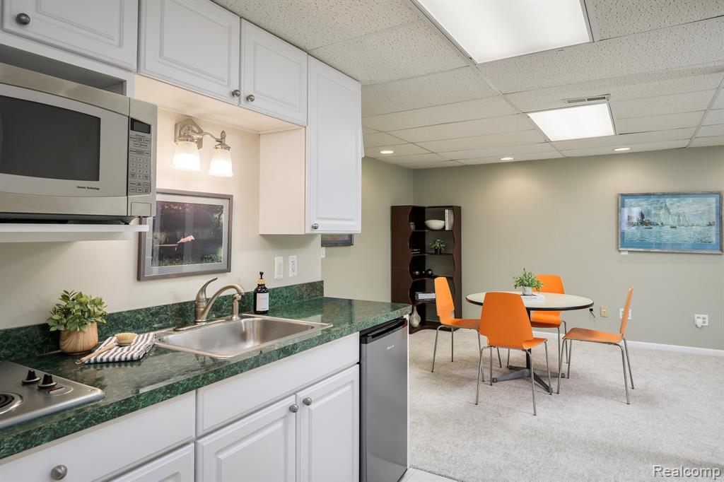 479 Newburne Pointe, Bloomfield Hills, MI 48304 — Photo 27