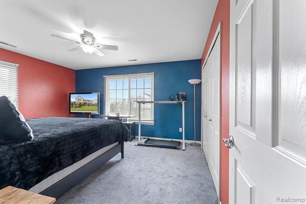 13517 MILTON Drive, Belleville, MI 48111 — Photo 36