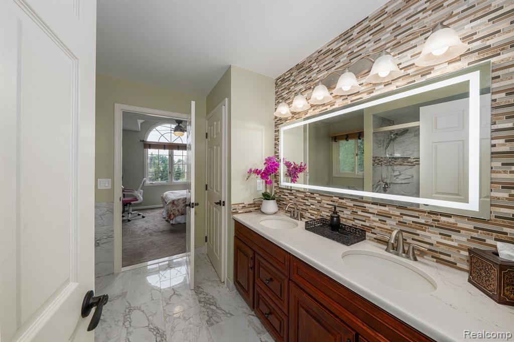 47116 MARISA Court, Plymouth, MI 48170 — Photo 31