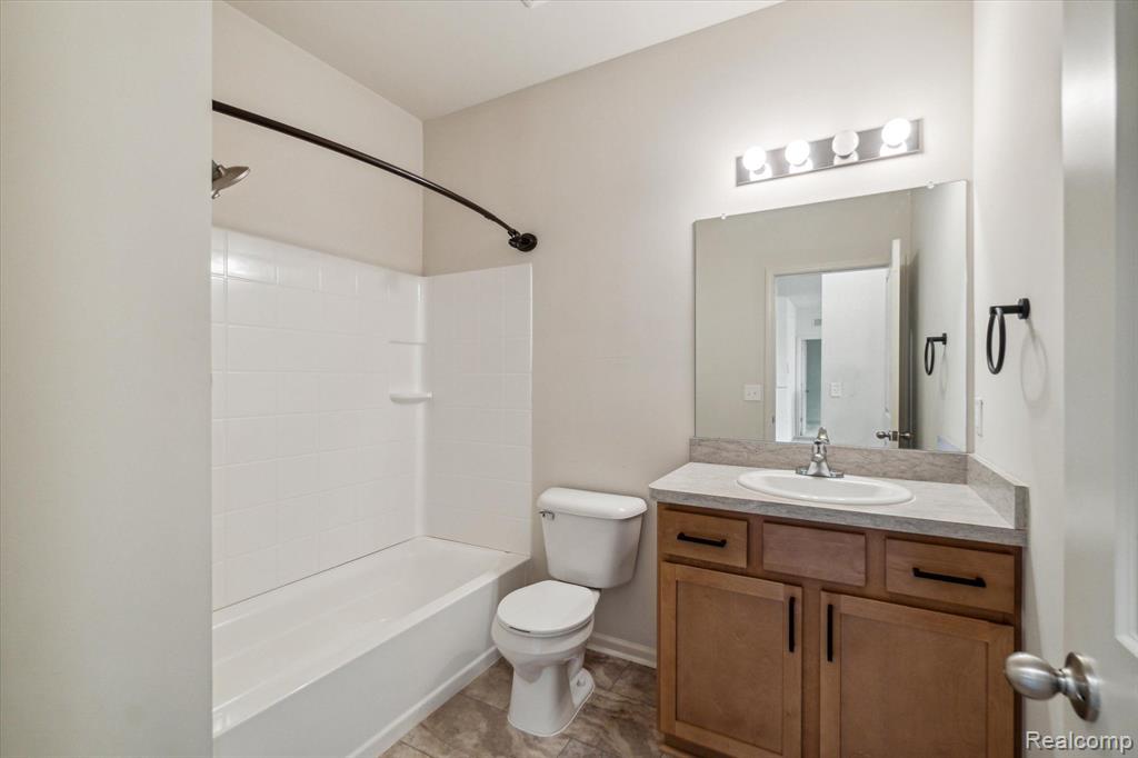 9804 RIDGE RUN Street, Howell, MI 48855 — Photo 22