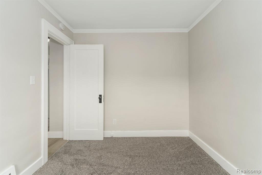 5484 MIDDLESEX Street, Dearborn, MI 48126 — Photo 36