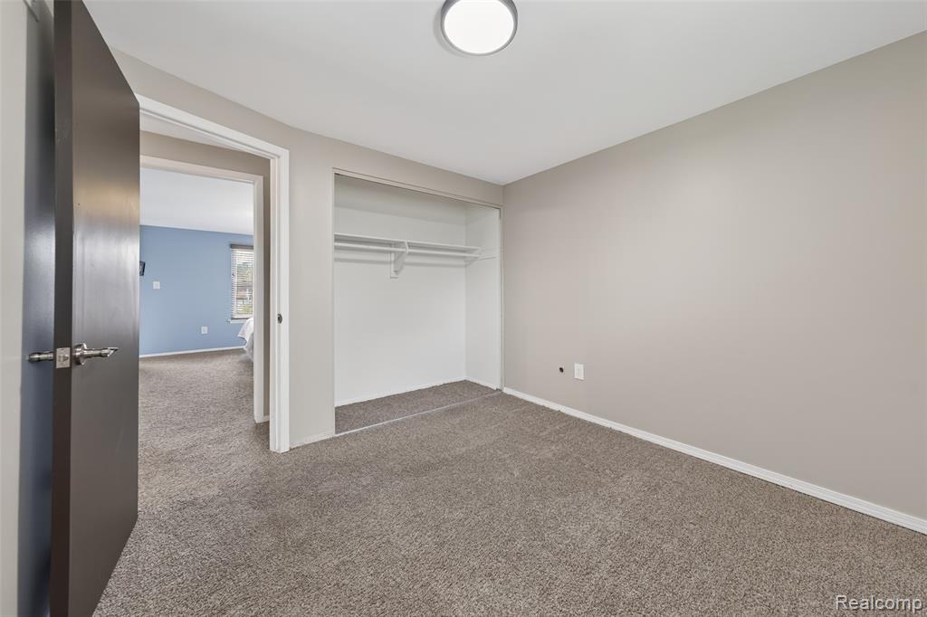 30110 Manor Drive, Madison Heights, MI 48071 — Photo 24
