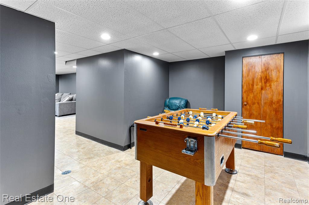 9864 Fox Avenue W, Allen Park, MI 48101 — Photo 24