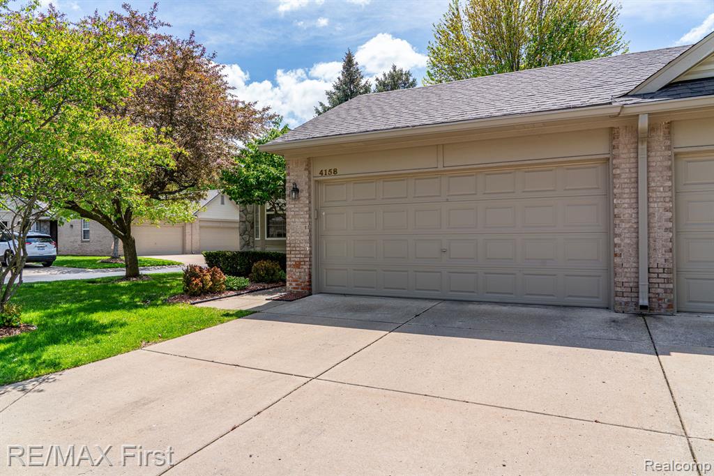 4158 RICHFIELD Drive, Sterling Heights, MI 48314 — Photo 2