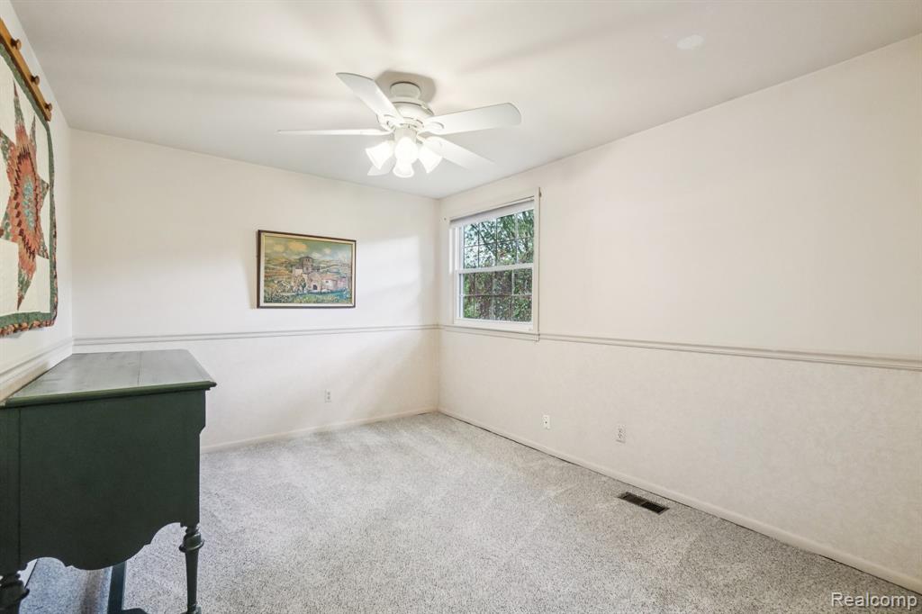 5372 Fieldcrest Drive, Shelby Twp, MI 48316 — Photo 22