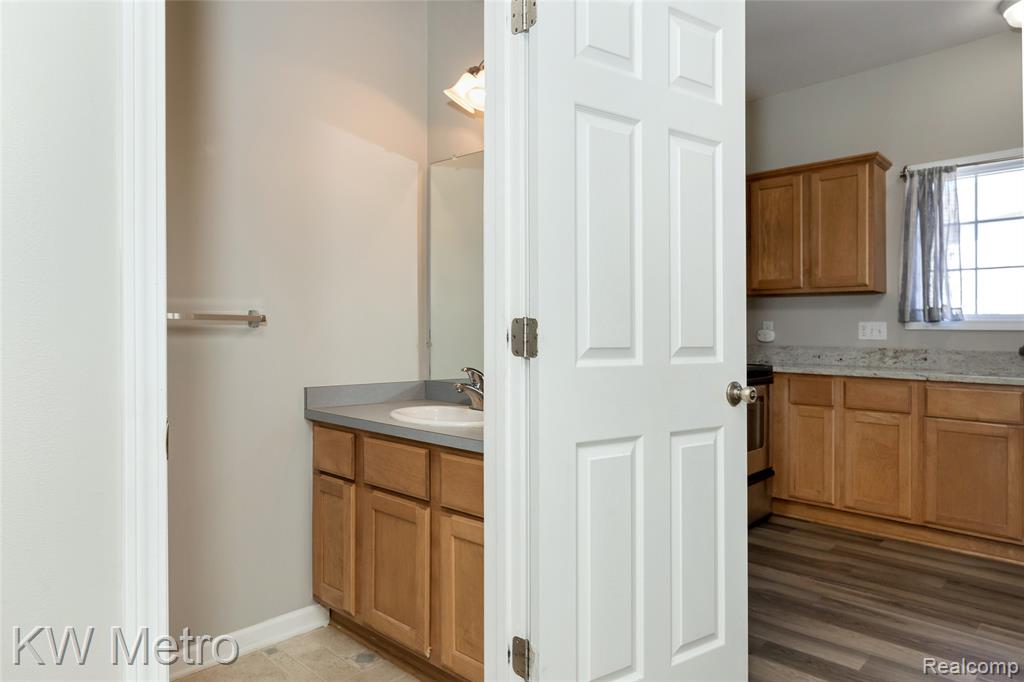 788 EAGLE Drive, Fenton, MI 48430 — Photo 14