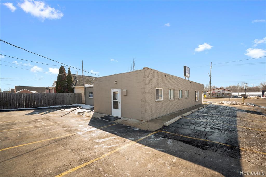 4680 Dixie Highway, Waterford, MI — Photo 26