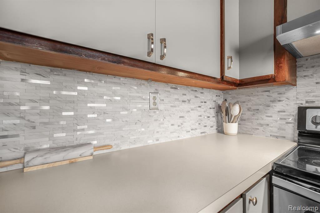 720 S DORCHESTER Avenue, Royal Oak, MI 48067 — Photo 19