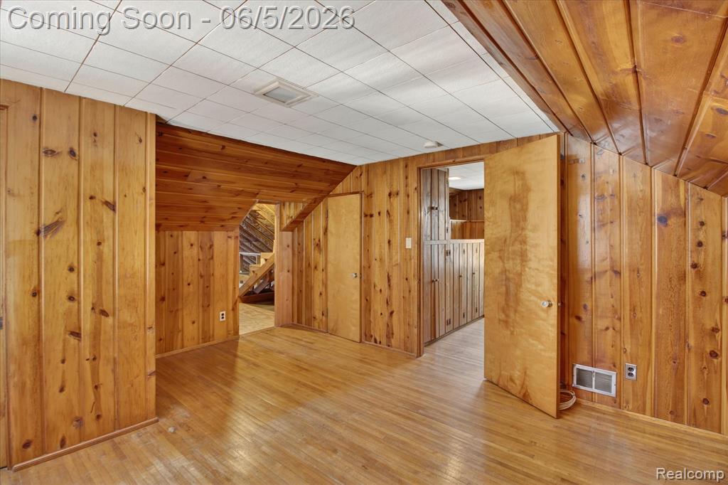 9825 Becker Avenue, Allen Park, MI 48101 — Photo 29