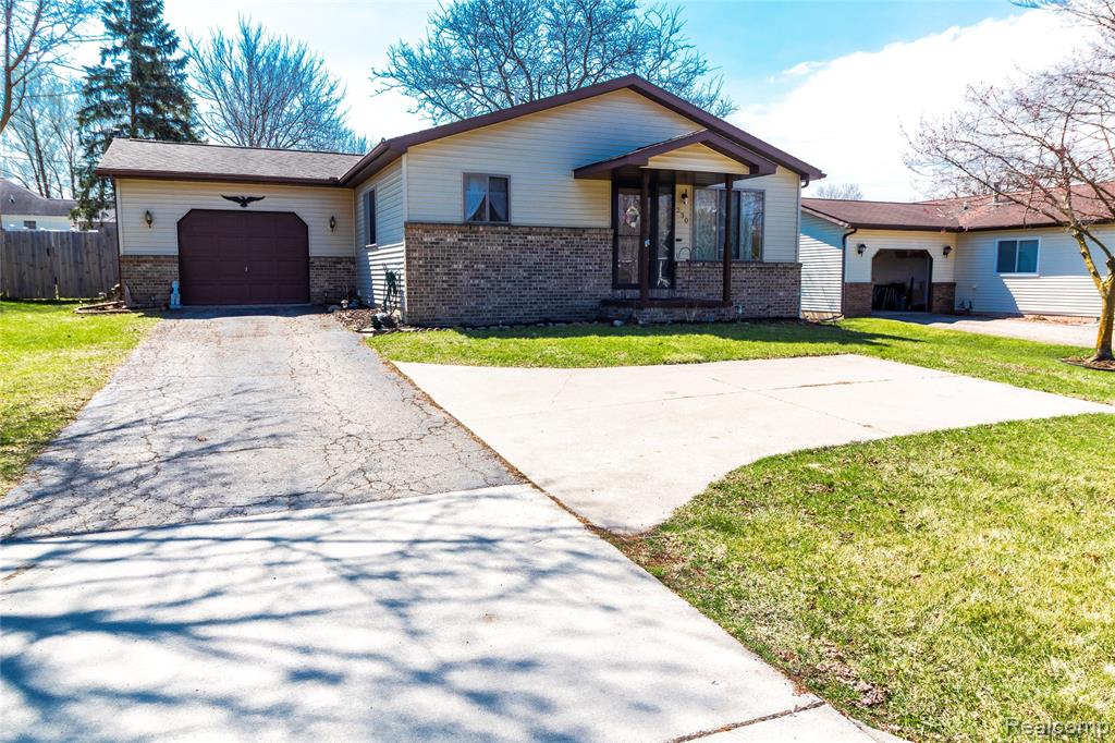 230 E Oregon Street, Lapeer, MI 48446 — Photo 19