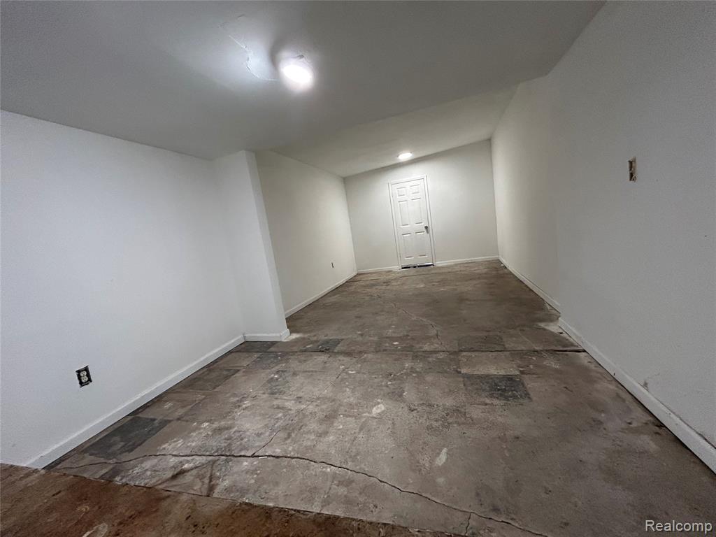 7004 Orchard Avenue, Warren, MI 48091 — Photo 60
