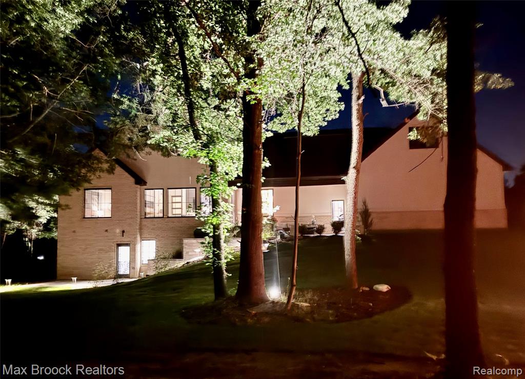 668 Pinery Boulevard, Lake Orion, MI 48362 — Photo 9